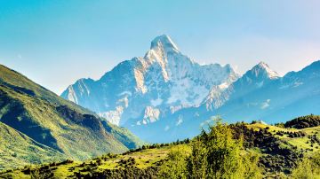 四川 小金县 四姑娘山 幺妹峰