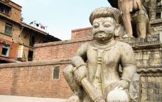 尼亚塔波拉神庙-巴克塔普尔-hiluoling