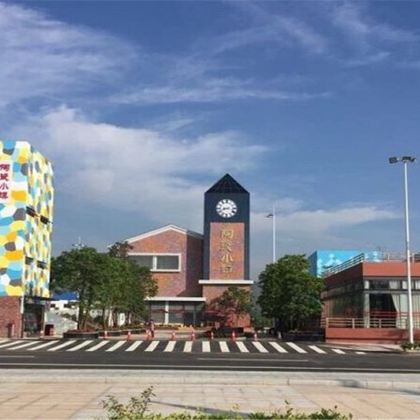 法国+阿维尼翁+瓦朗索勒+圣十字湖【普罗旺斯-中文包车】