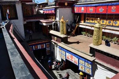次巴拉康寺