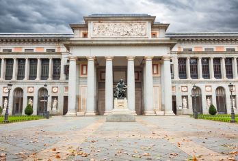 马德里普拉多博物馆+马德里王宫+阿尔卡拉门+圣米盖尔|包车游【感受古埃及神庙的神秘与浪漫，全玻璃结构的艺术殿堂，欧洲艺术的宝库】