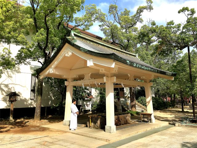Minatogawa Shrine