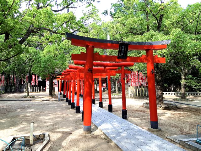 Minatogawa Shrine