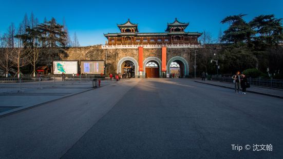 Xuanwu Gate