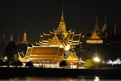 昭披耶号夜游湄南河