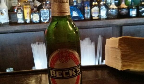 Juleps New York Bar Restaurant Reviews Food Drinks In Berlin