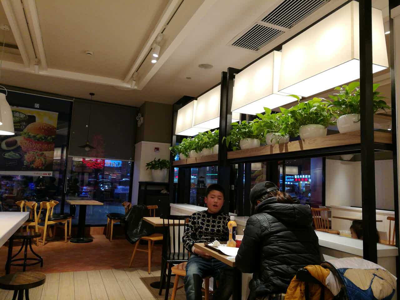 肯德基(龙城店)