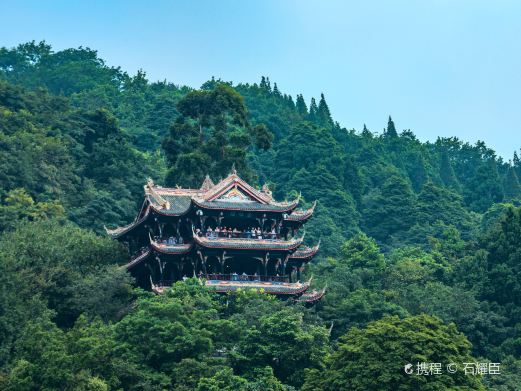 秦堰楼