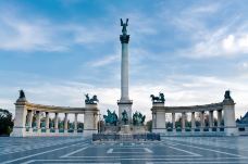 英雄广场-布达佩斯-尊敬的会员