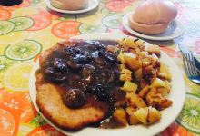 Angelika's German Imports美食图片