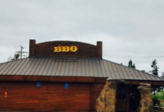 Hole In The Wall BBQ美食图片