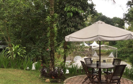 Melcosh Cafe
