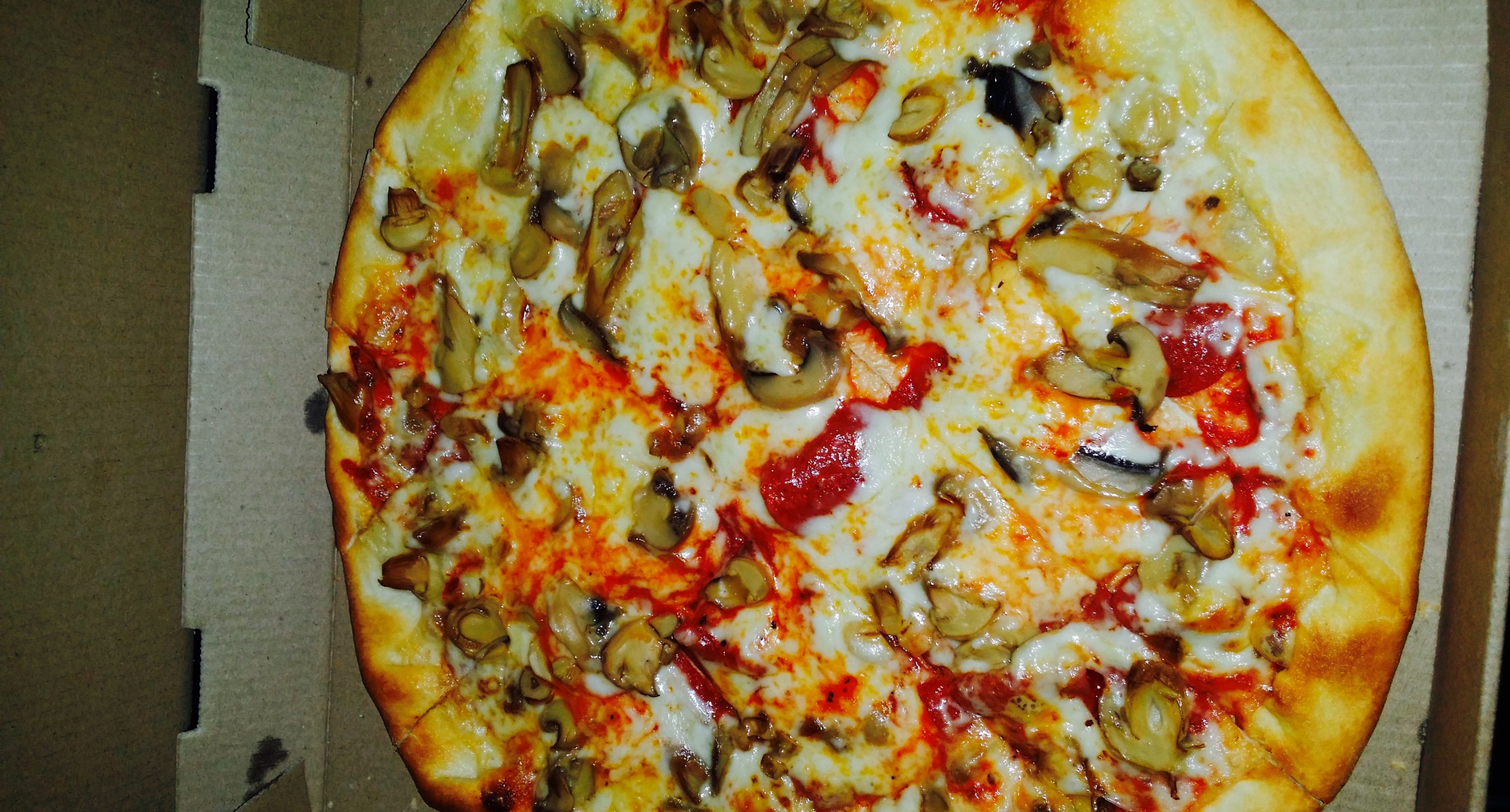 Tom's Pizza & Steak House餐厅图片