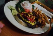 Tahquamenon Falls Brewery & Pub美食图片