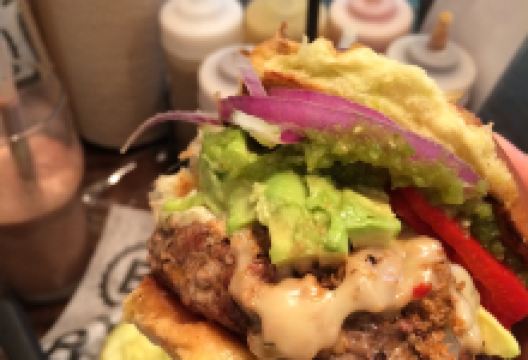 B Spot Burgers美食图片