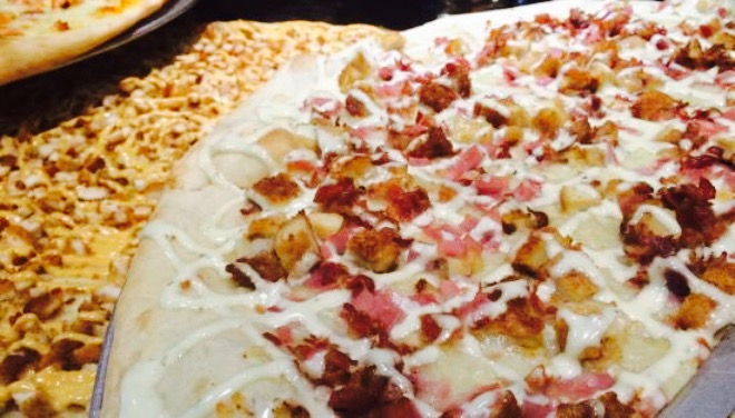 Maurizio's Pizzeria and Italian Grill