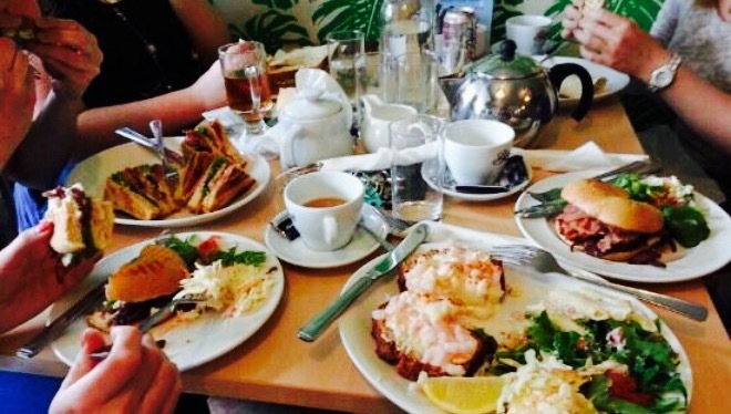 Waves Surf Cafe
