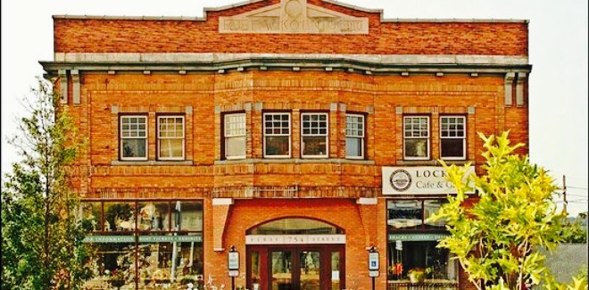 Lock 16 Cafe & Visitor Center
