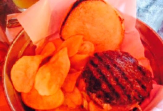 Hawg Dawg's Gourmet Dawgs Burgers and Steaks美食图片