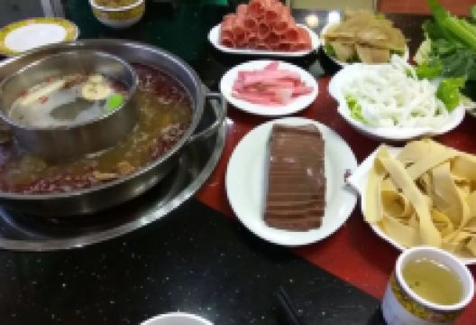 流浪汉鹅庄(拜城店)美食图片