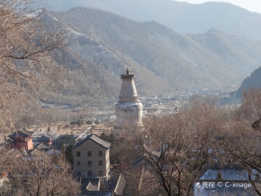 大白塔