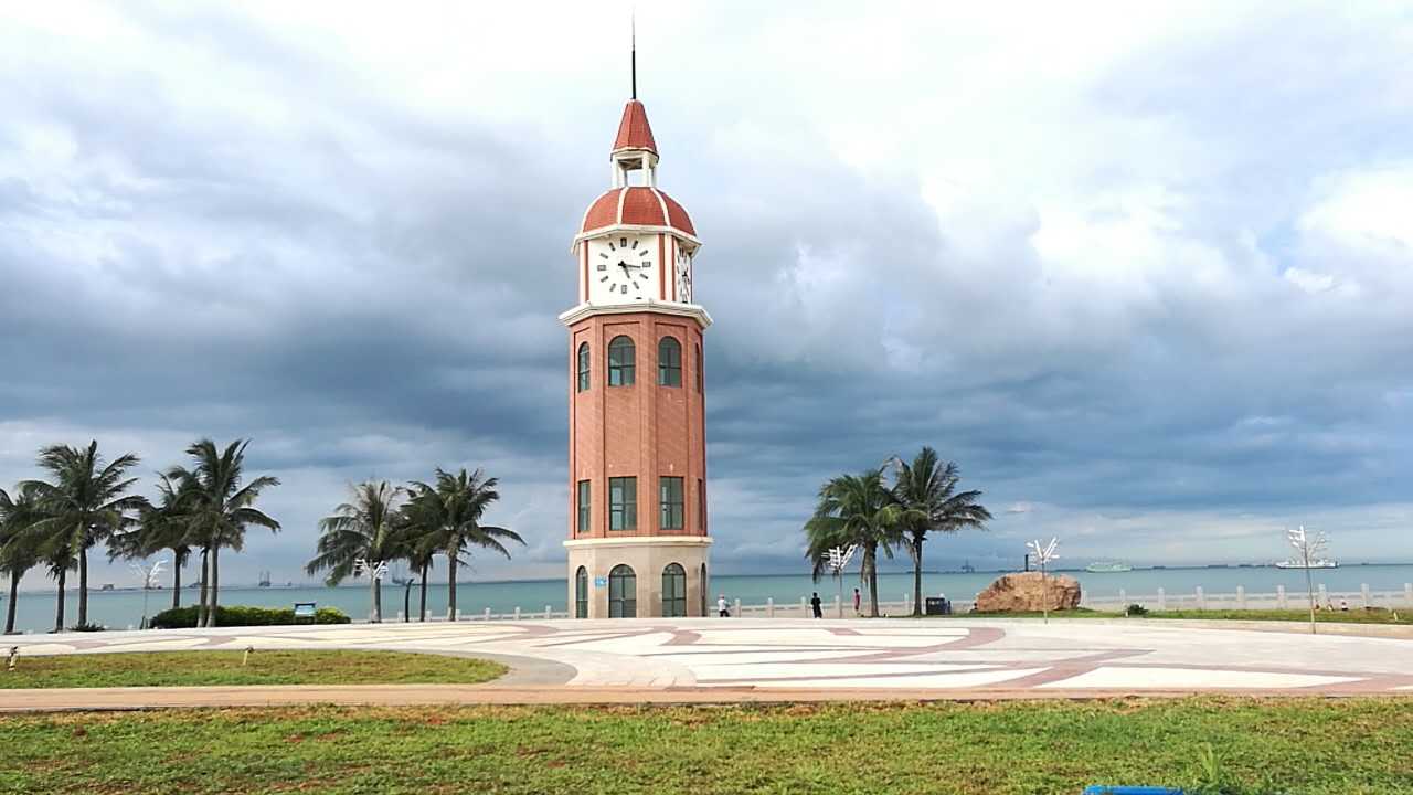 海口西秀海滩钟楼