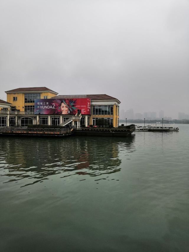 李公堤国际风情商业水街