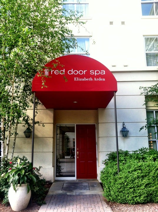 Elizabeth Arden Red Door Spa Travel Guidebook Must Visit
