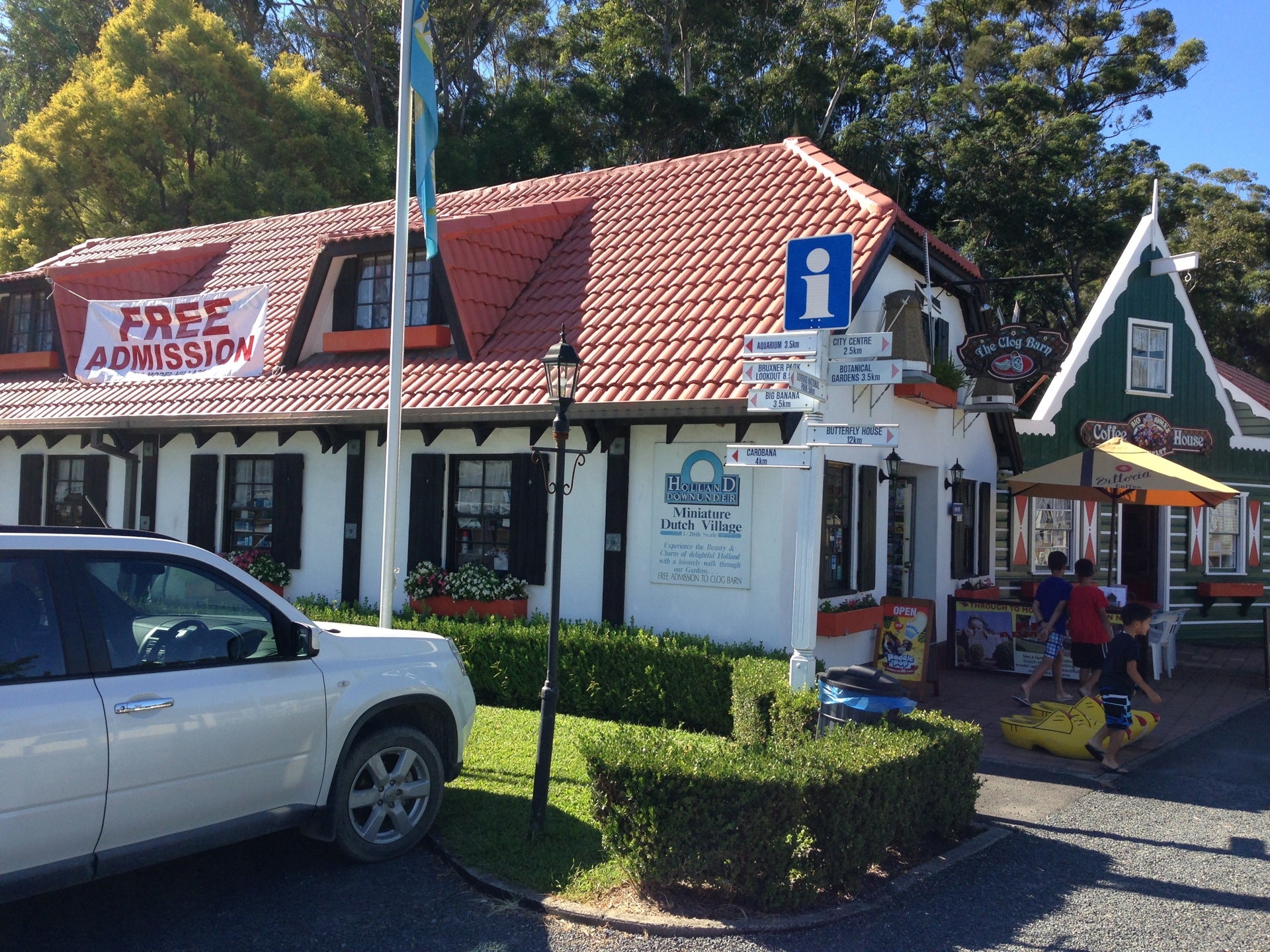 The Clog Barn Travel Guidebook Must Visit Attractions In Coffs