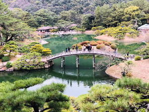 高松游记图文-超越日本三大庭院的栗林园林，被米其林评为三星庭院得到世界认可，去高松一定不要错过