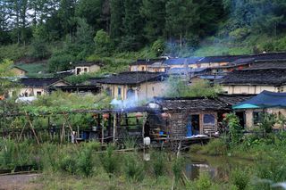 吉林旅游:走进长白山脚下的木屋村(图)