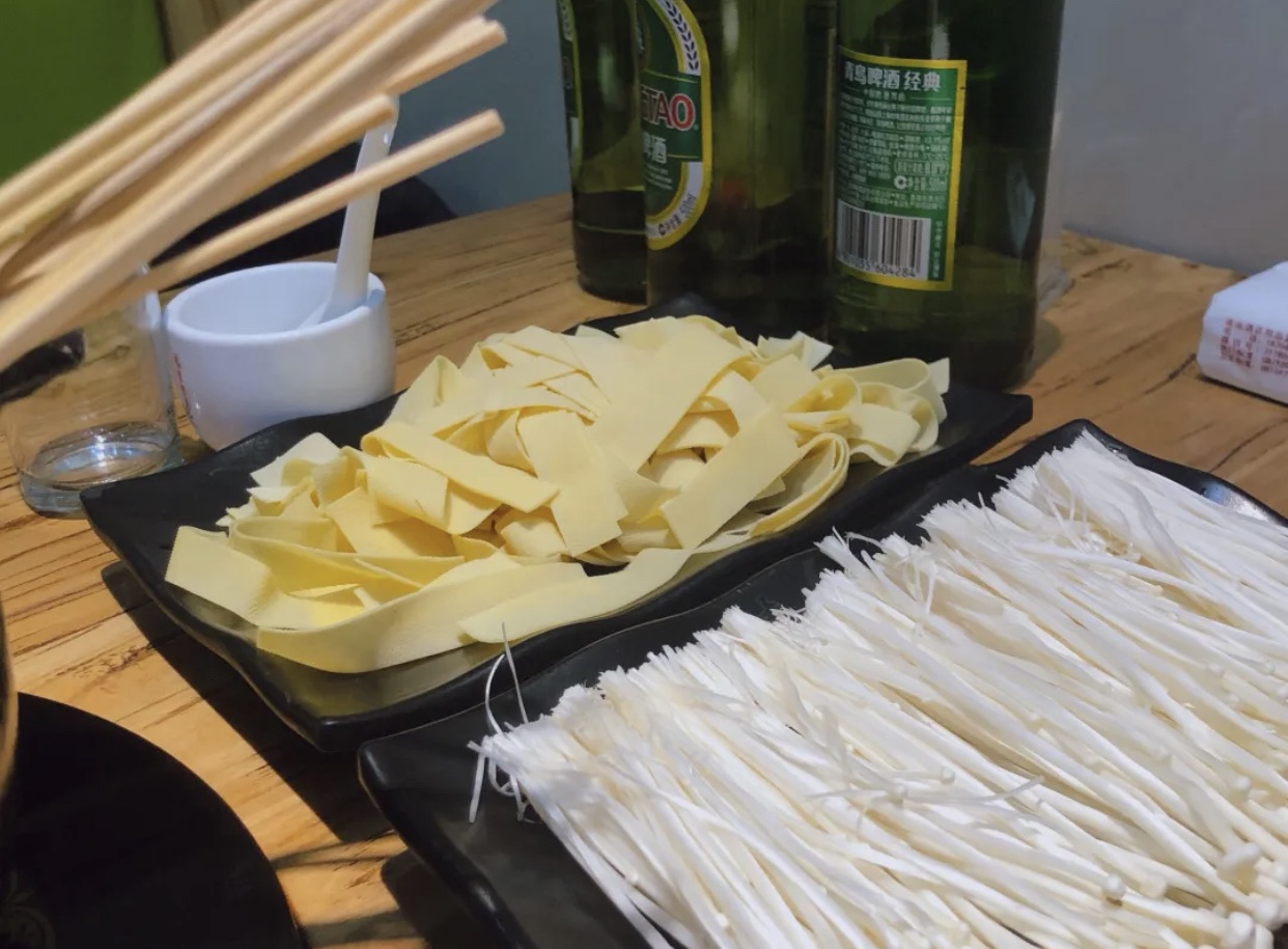 来一锅涮肚羊蝎子