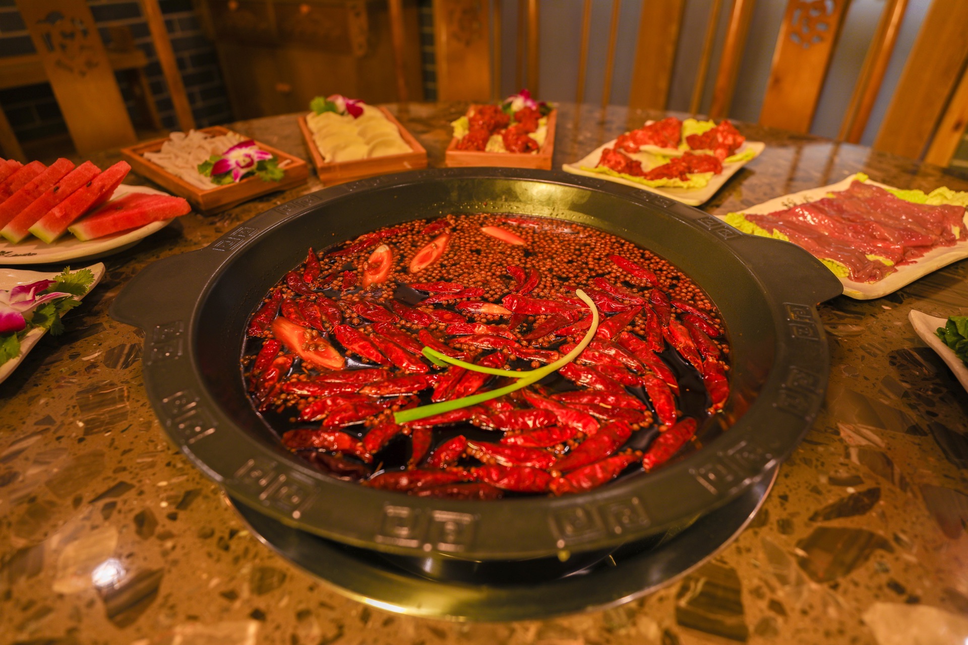 重庆九宫格老火锅(友谊路店)餐厅图片