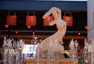 敦煌夜晚最迷人的去处——敦煌夜市