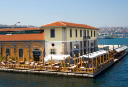 Konak Pier Shopping Centre购物图片