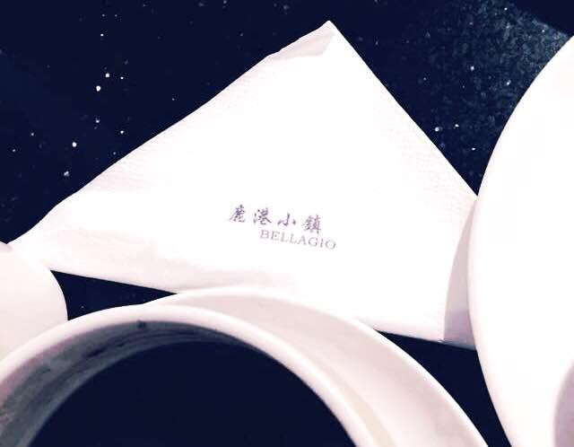 看繁华无声,在时间中流浪。 上海