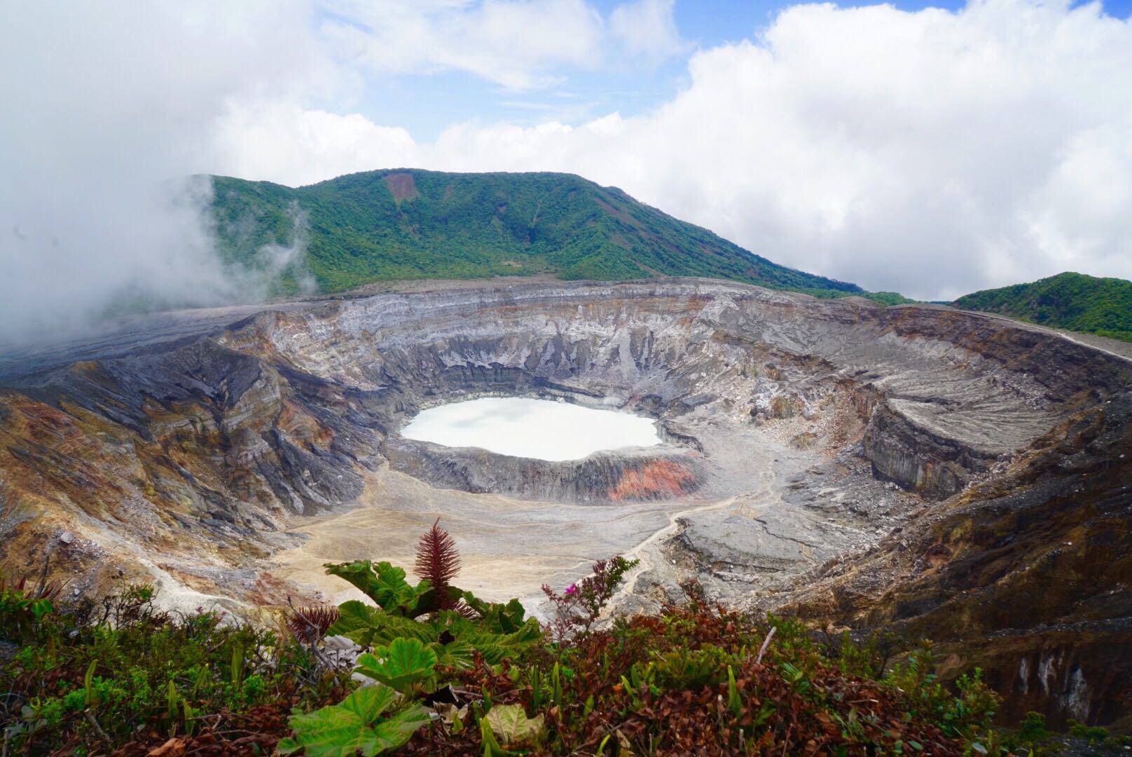 哥斯达黎加【波阿斯火山】终于看见你的真面貌…