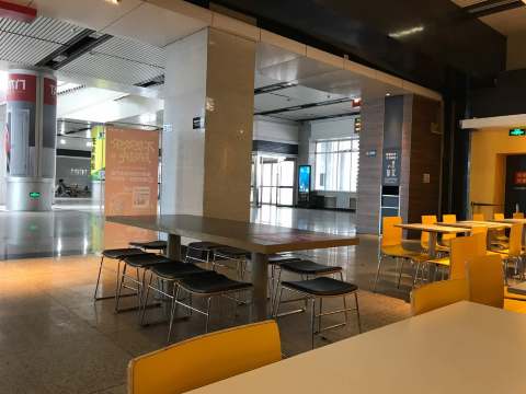 麦当劳(包头火车站店)