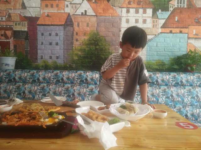 德克士(保靖店)