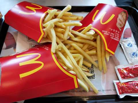 麦当劳(中山港大道店)