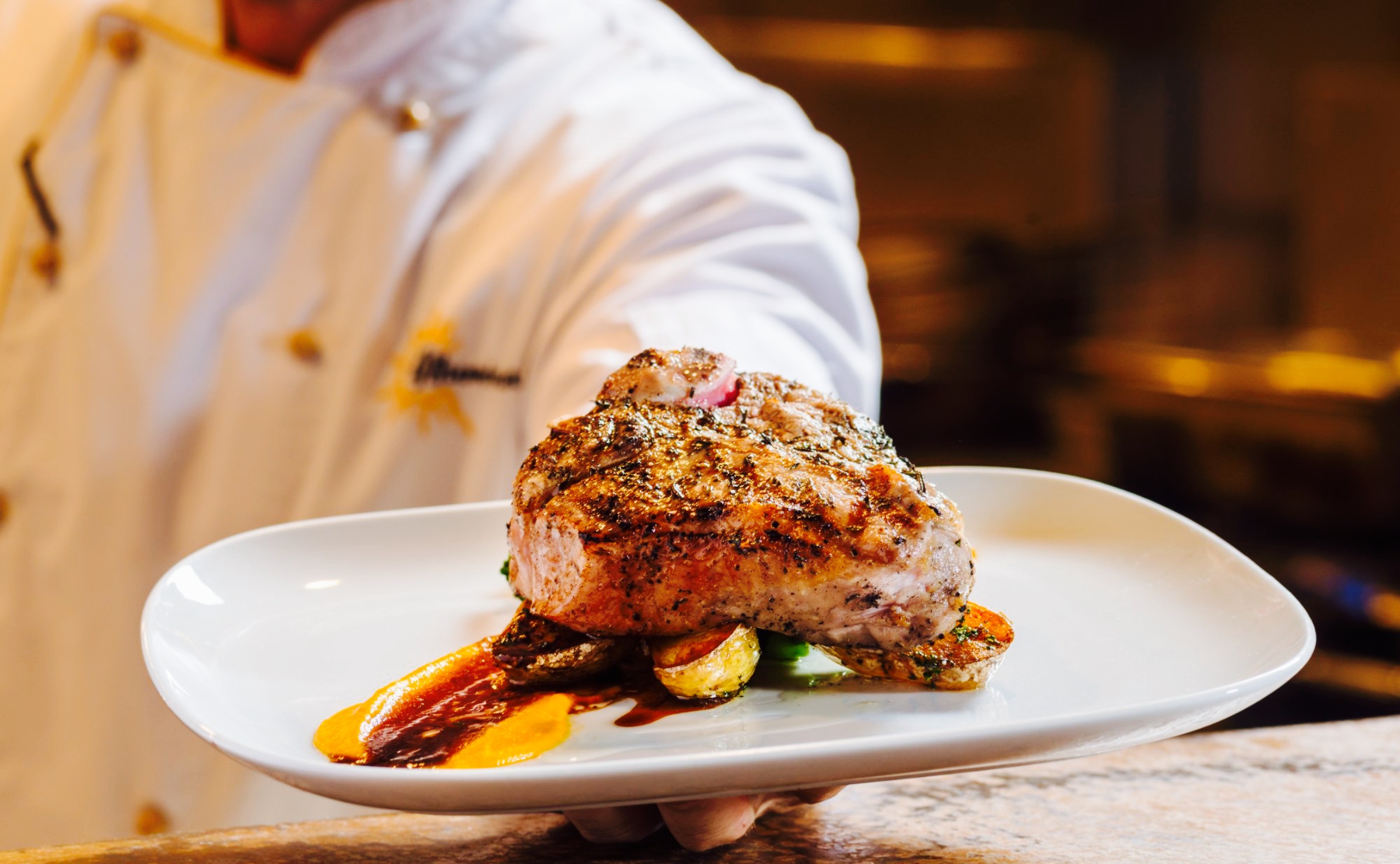 Illuminate Restorante