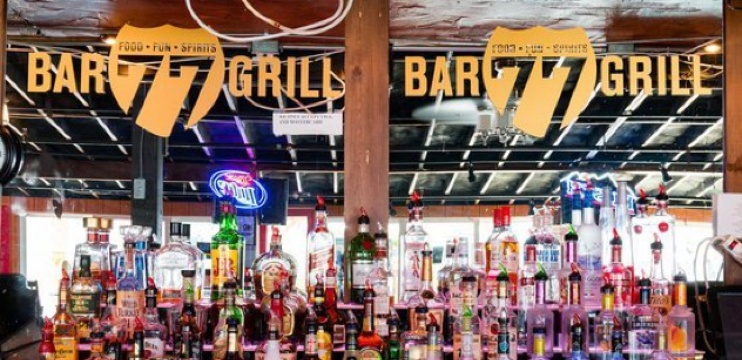 77 BAR & GRILL餐厅图片