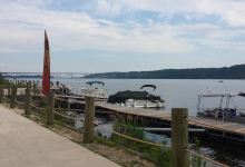 Lee's Landing Dock Bar美食图片