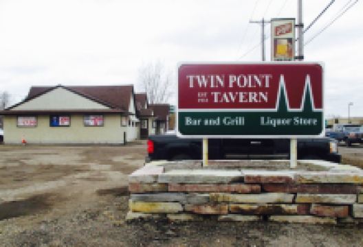 Twin Points Tavern美食图片