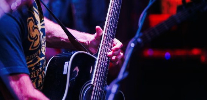 Crazy Horse Stonegrill Steakhouse & Saloon餐厅图片