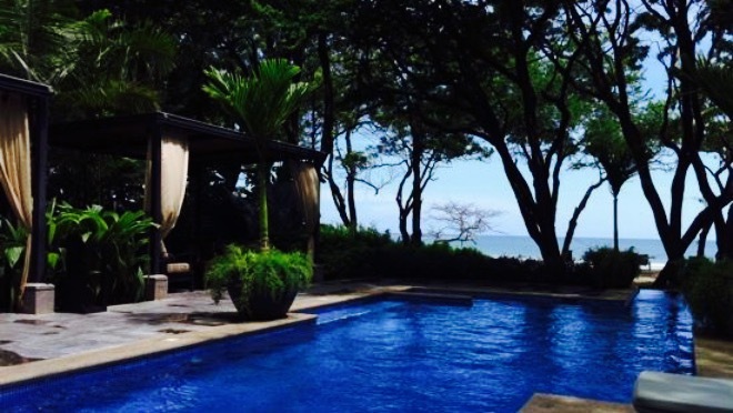 Langosta Beach Club