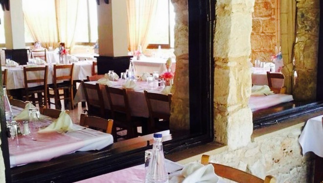 Farmyard Restaurant餐厅图片