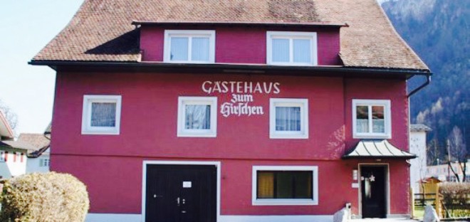 Pension Gasthof Hirschen餐厅图片