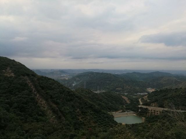 고로산