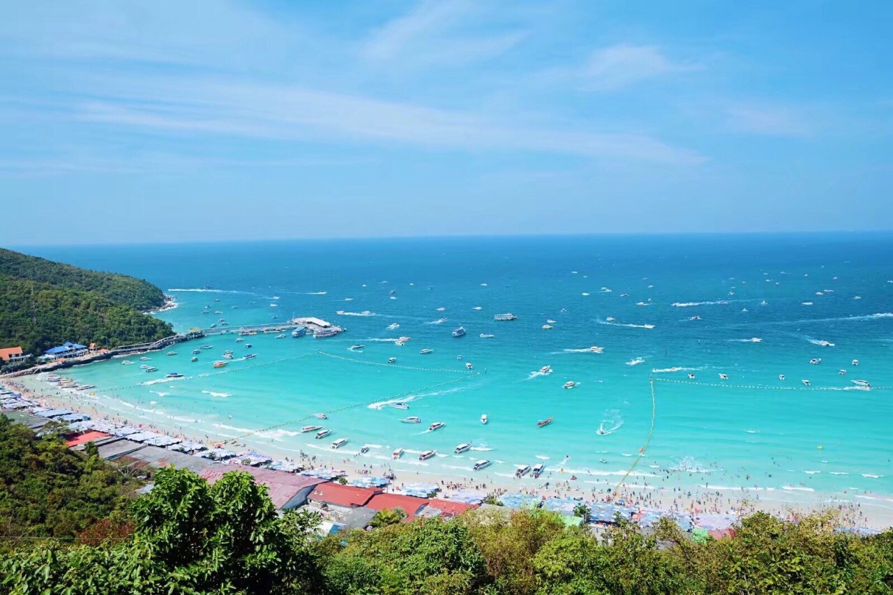 #网红打卡地#魅力十足的泰国小城芭提雅 芭提雅一个有着独特魅力的城市。白天可以出海去海岛体验各种海上